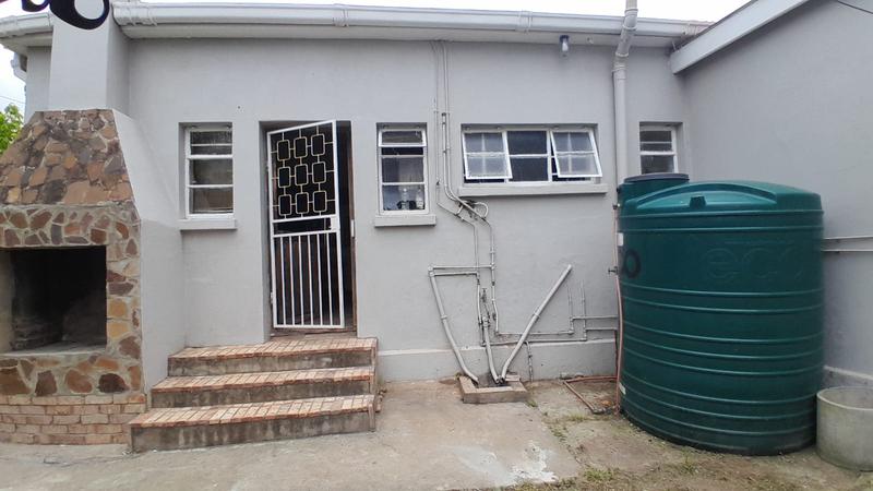 To Let 5 Bedroom Property for Rent in Grahamstown Eastern Cape